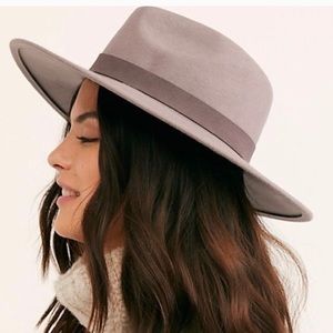 Free People Beaumont Suede Band Felt Hat!